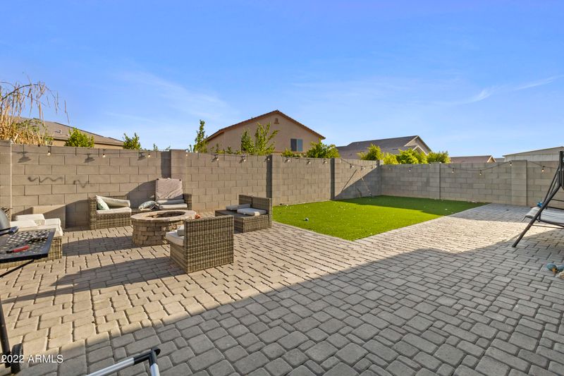 6135 W Orchid Ln, Glendale, AZ 85302
