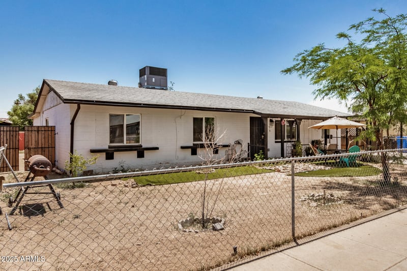 6137 Britton Ave, Phoenix, AZ 85033