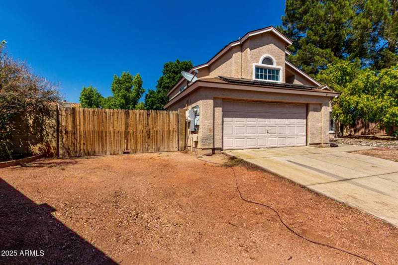 6137 Crocus Dr, Glendale, AZ 85306