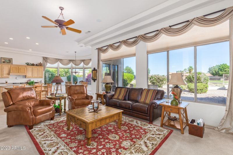 6138 E Redmont Dr, Mesa, AZ 85215