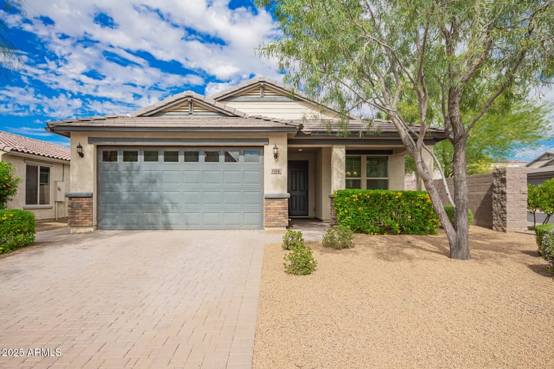 614 Brisa Dr, Phoenix, AZ 85085