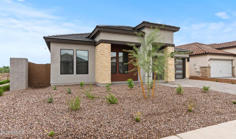 614 Greenback Dr, San Tan Valley, AZ 85140