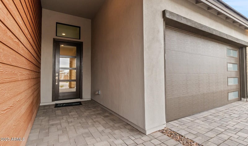 614 Greenback Dr, San Tan Valley, AZ 85140