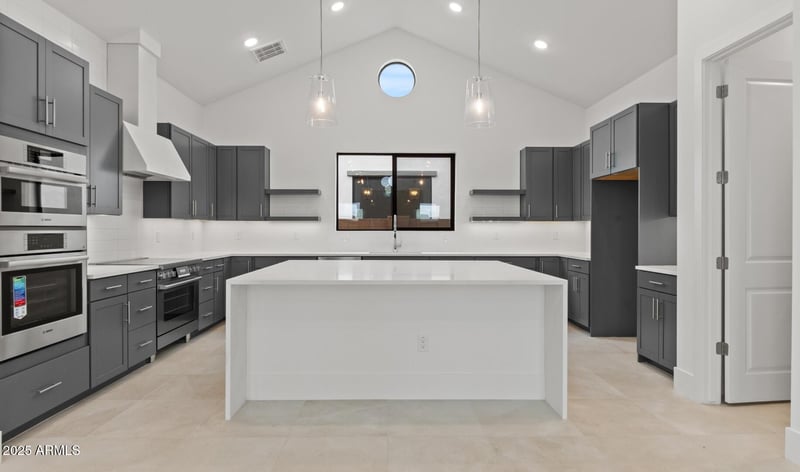 614 Greenback Dr, San Tan Valley, AZ 85140