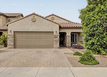 614 Kerry Ln, Phoenix, AZ 85027