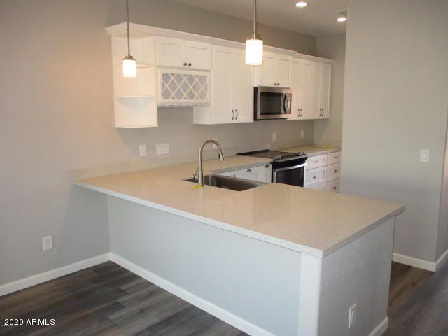 614 W Harwell Rd, Phoenix, AZ 85041