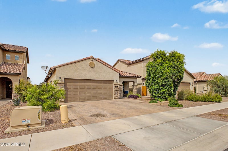 614 W Kerry Ln, Phoenix, AZ 85027