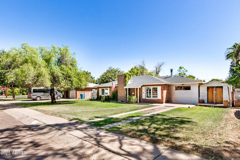 6141 16th Dr, Phoenix, AZ 85015