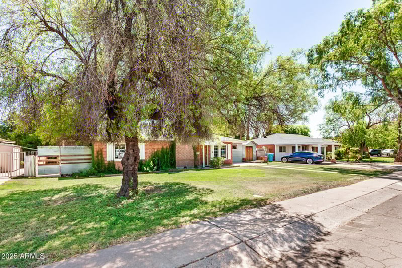 6141 16th Dr, Phoenix, AZ 85015