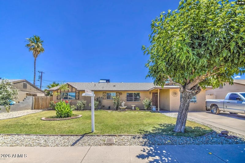 6141 W Berridge Ln, Glendale, AZ 85301