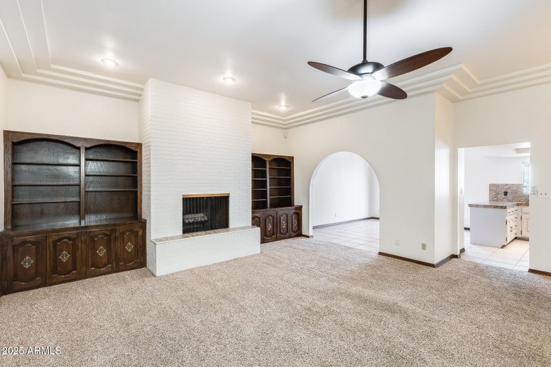 6142 N 13th St, Phoenix, AZ 85014