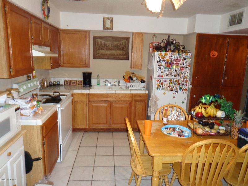 6143 W Keim Dr, Phoenix, AZ 85031