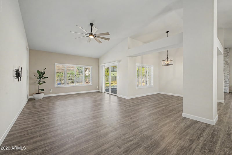 6145 Snowdon St, Mesa, AZ 85215