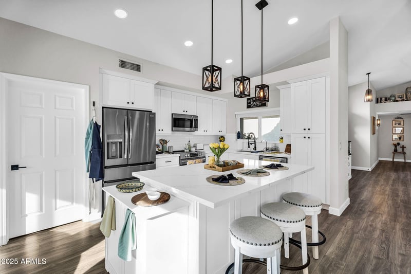 6145 Snowdon St, Mesa, AZ 85215