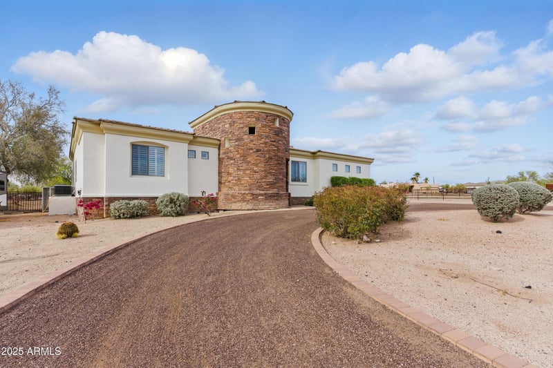 6146 Dixileta Dr, Cave Creek, AZ 85331