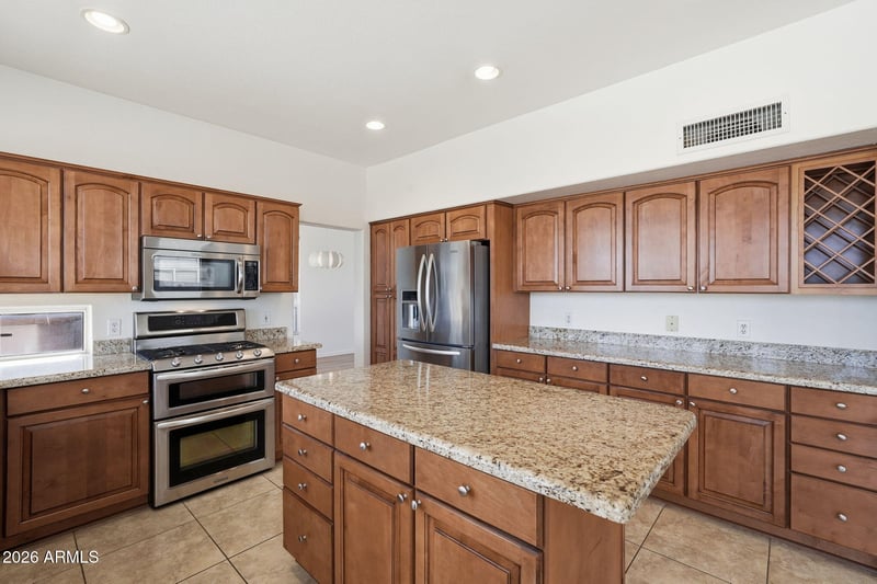 6146 W Potter Dr, Glendale, AZ 85308