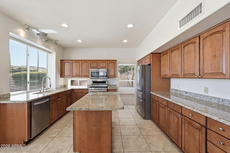 6146 W Potter Dr, Glendale, AZ 85308