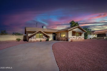 6148 Flower St, Phoenix, AZ 85033