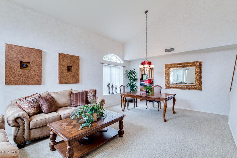 6148 W Fallen Leaf Ln, Glendale, AZ 85310