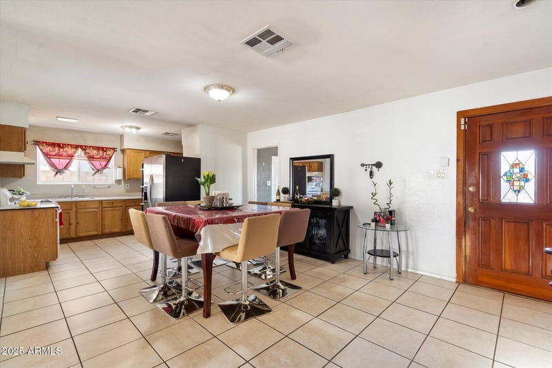 6148 W Flower St, Phoenix, AZ 85033