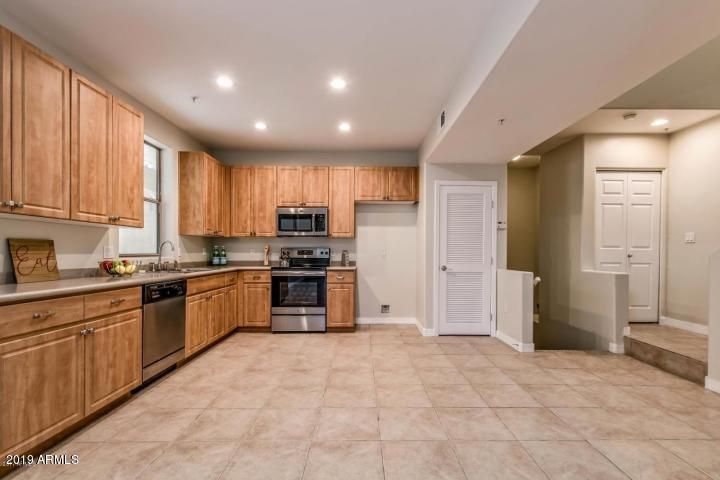 615 E Portland St #122, Phoenix, AZ 85004