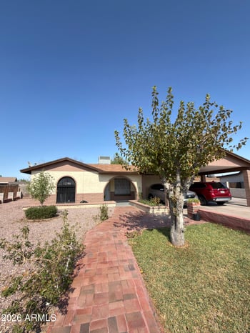 615 61st Dr, Phoenix, AZ 85043