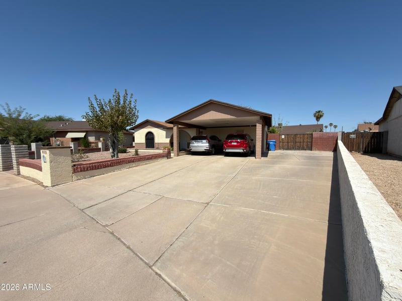 615 N 61st Dr, Phoenix, AZ 85043