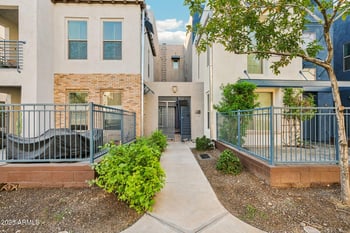 615 Portland St #115, Phoenix, AZ 85004