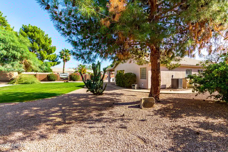 6152 Blackhawk Dr, Glendale, AZ 85308