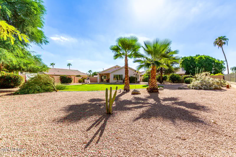 6152 Blackhawk Dr, Glendale, AZ 85308