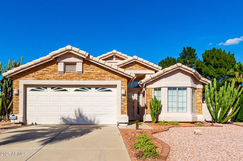 6152 Blackhawk Dr, Glendale, AZ 85308