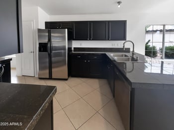 6156 Blackhawk Dr, Glendale, AZ 85308