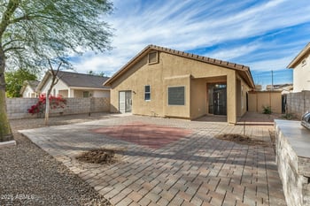 6157 Echo Ln, Glendale, AZ 85302