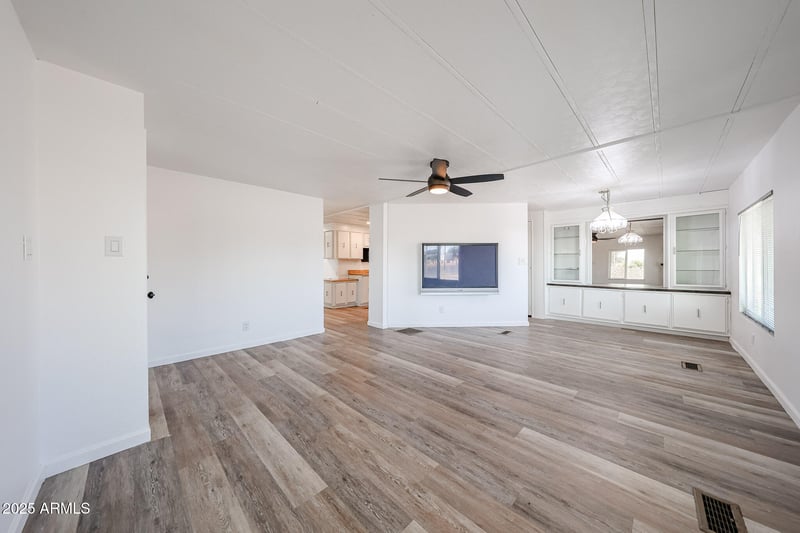 616 86th Pl, Mesa, AZ 85208