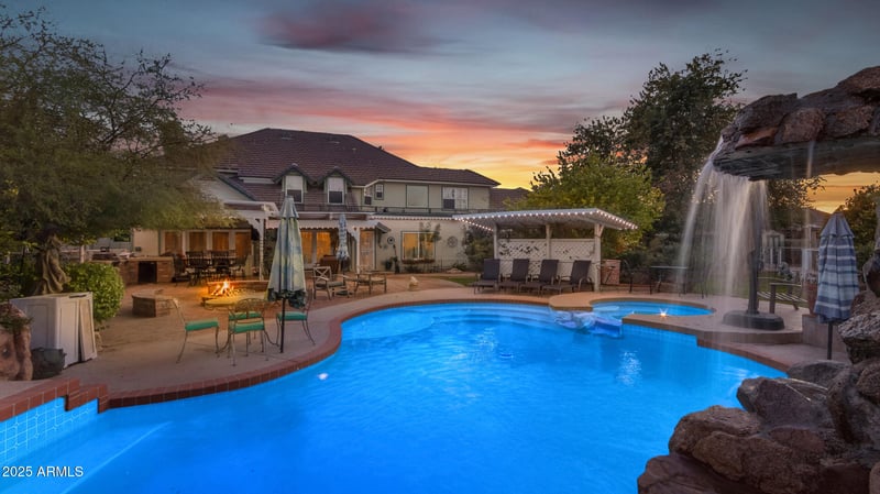 616 Carver Rd, Tempe, AZ 85284