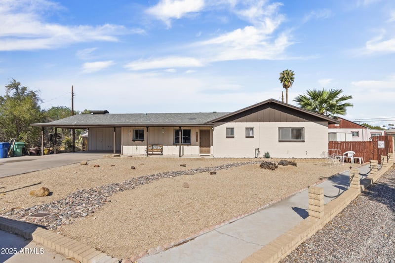 616 Freestone Cir, Mesa, AZ 85203