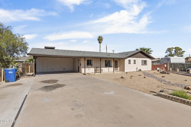 616 Freestone Cir, Mesa, AZ 85203