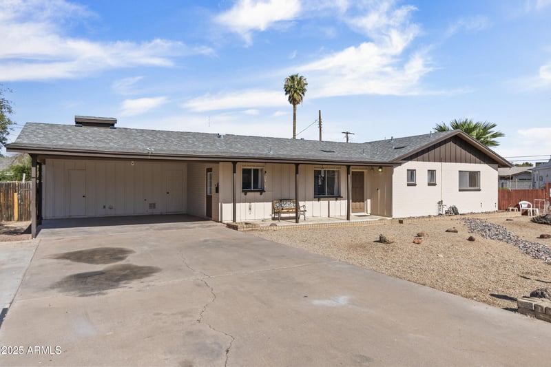 616 Freestone Cir, Mesa, AZ 85203