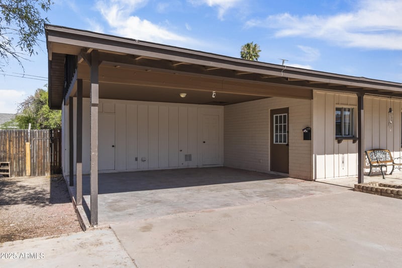 616 Freestone Cir, Mesa, AZ 85203