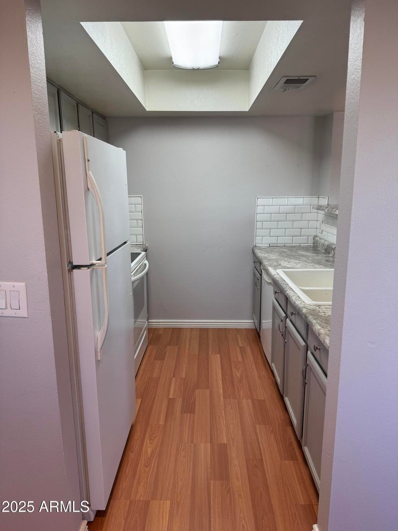 616 Hardy Dr #201, Tempe, AZ 85281