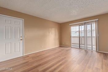 616 Hardy Dr #206, Tempe, AZ 85281