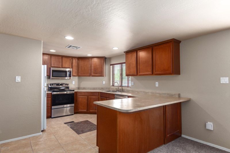 616 S 97th Pl, Mesa, AZ 85208
