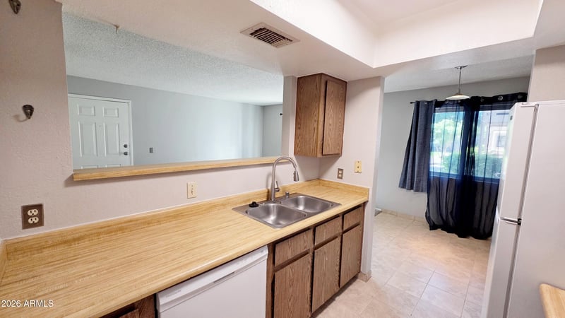 616 S Hardy Dr #116, Tempe, AZ 85281