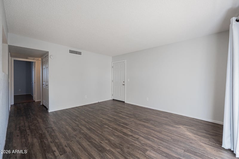 616 S Hardy Dr #124, Tempe, AZ 85281