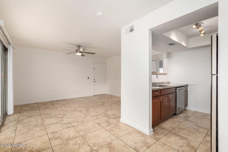 616 Hardy Dr #131, Tempe, AZ 85281