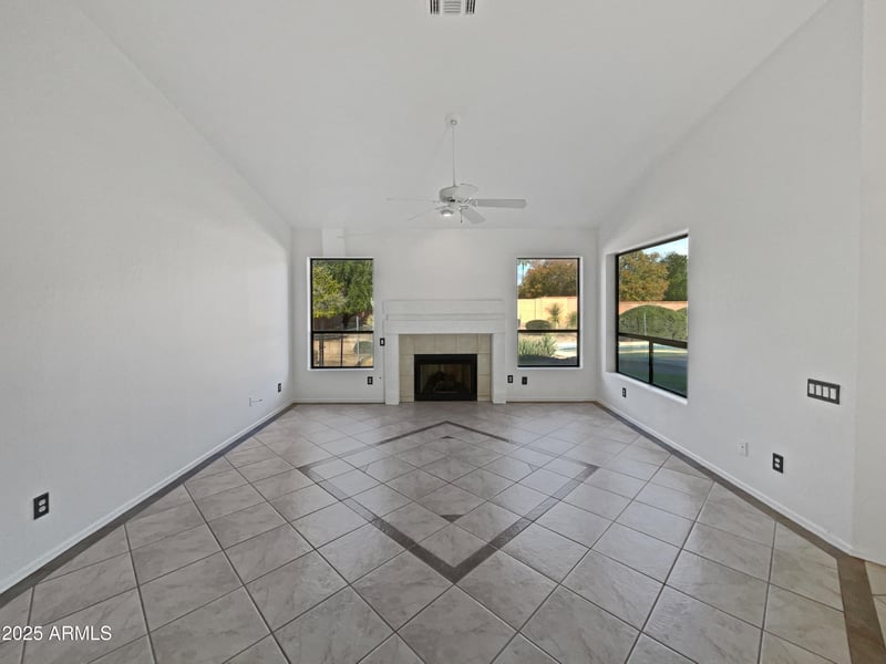 6160 Woodridge Dr, Scottsdale, AZ 85254