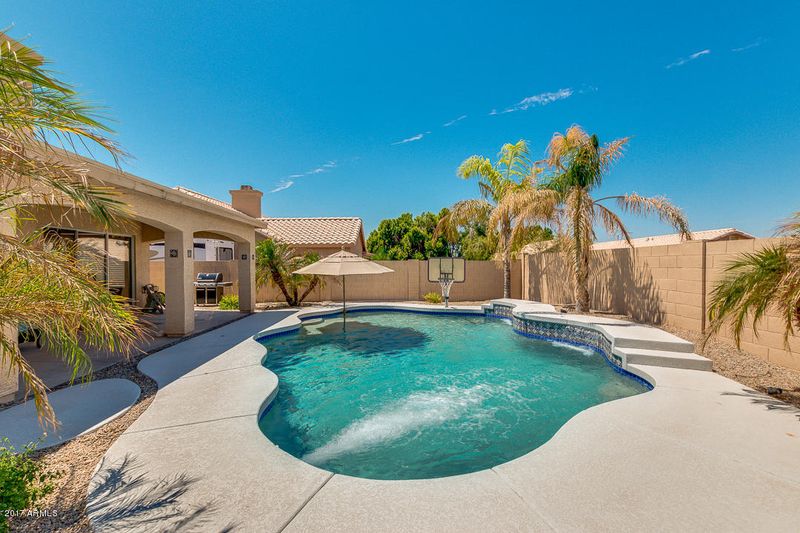 6166 E Palm St, Mesa, AZ 85215