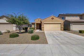 6168 Freeway Ln, Glendale, AZ 85302
