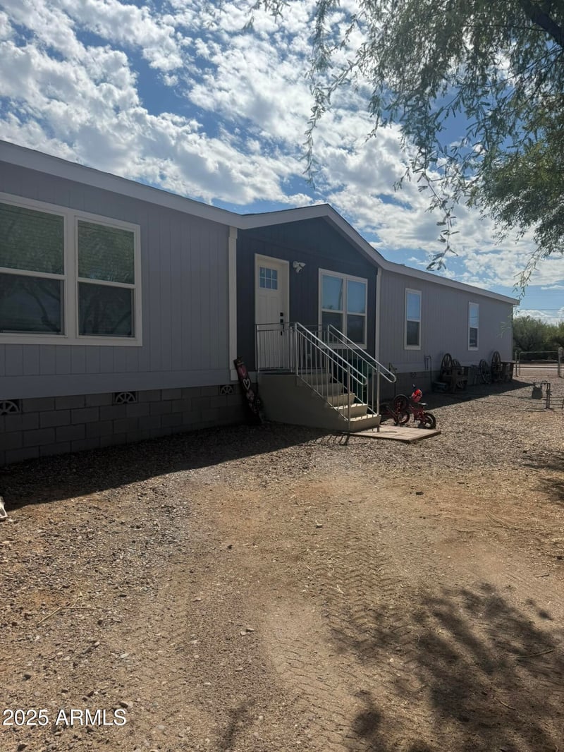 617 Barnes Ave, Gila Bend, AZ 85337