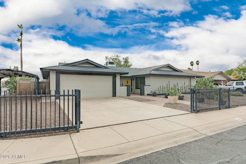 617 Ellis Dr, Tempe, AZ 85282